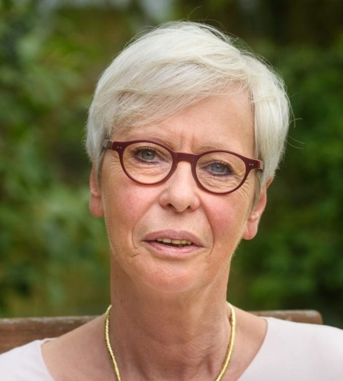 Marie-Thérèse SCHAYES